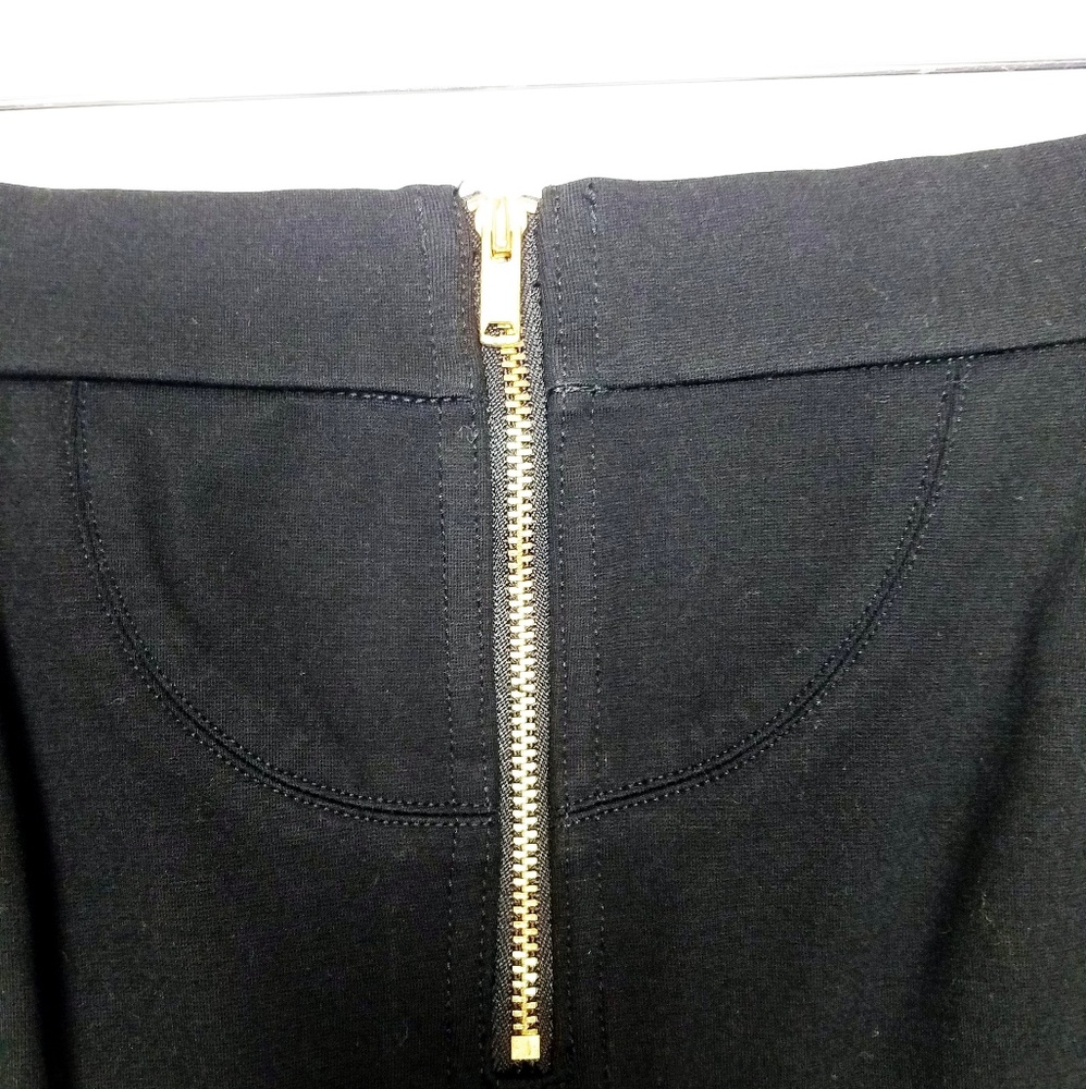 Marc by Marc Jacobs black mini skirt gold zippers - Picture 6 of 8